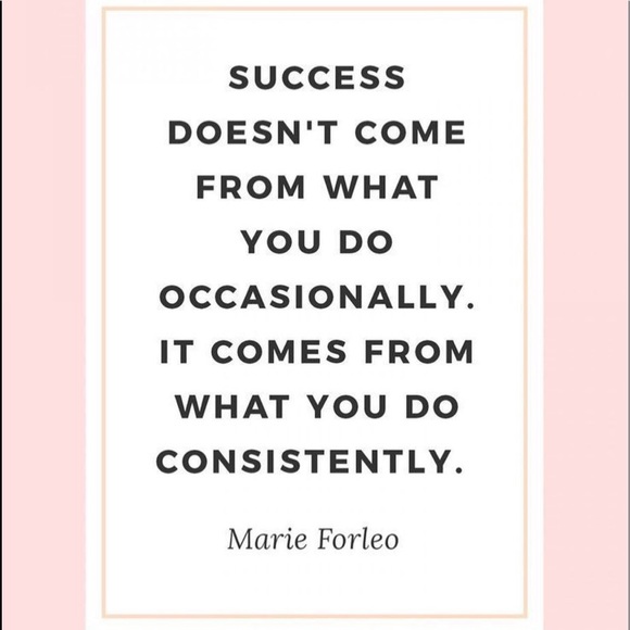 Meet your Posher, Roxie! - Picture 4 of 5